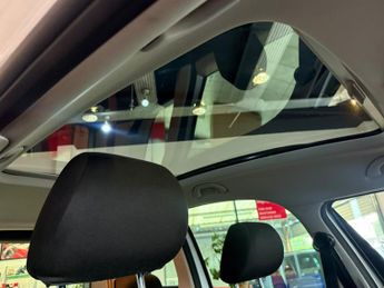 SKODA ROOMSTER 1.6 TDI Scout