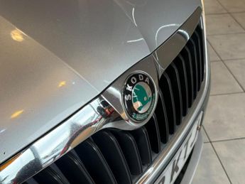 SKODA ROOMSTER 1.6 TDI Scout