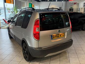 SKODA ROOMSTER 1.6 TDI Scout