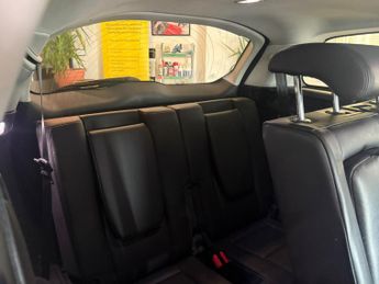 LAND ROVER DISCOVERY SPORT 2.0 TD4 HSE Black