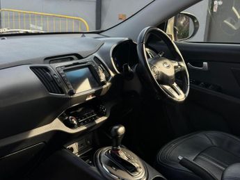 KIA SPORTAGE 2.0 CRDi KX-3 Auto AWD Euro 5 5dr