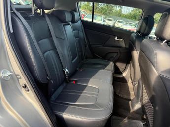 KIA SPORTAGE 2.0 CRDi KX-3 Auto AWD Euro 5 5dr