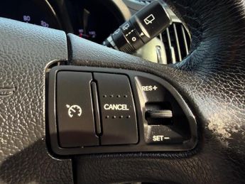 KIA SPORTAGE 2.0 CRDi KX-3 Auto AWD Euro 5 5dr