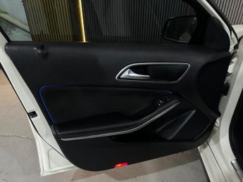 MERCEDES-BENZ A CLASS 2.1 A200d AMG Line 7G-DCT Euro 6 (s/s) 5dr