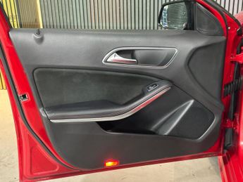 MERCEDES-BENZ A CLASS 2.1 A200d AMG Line 7G-DCT Euro 6 (s/s) 5dr