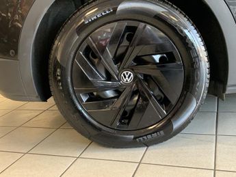 VOLKSWAGEN ID.4 Pure 52kWh Life