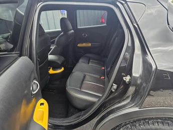 NISSAN JUKE 1.6 Tekna XTRON Euro 6 5dr