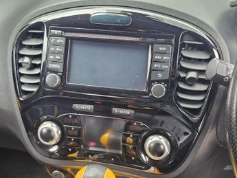 NISSAN JUKE 1.6 Tekna XTRON Euro 6 5dr