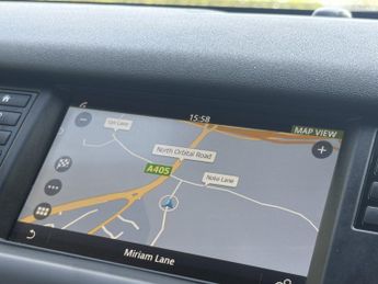 LAND ROVER DISCOVERY SPORT 2.0 TD4 HSE Black