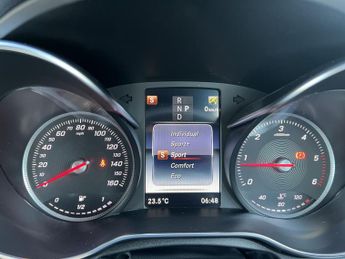 MERCEDES-BENZ C CLASS 2.1 C220d AMG Line