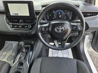 TOYOTA COROLLA 1.8 VVT-h PETROL HYBRID