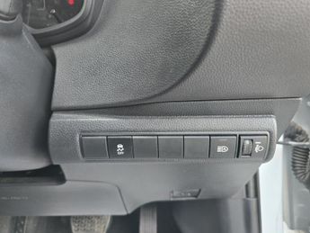 TOYOTA COROLLA 1.8 VVT-h PETROL HYBRID COMMERCIAL VAN