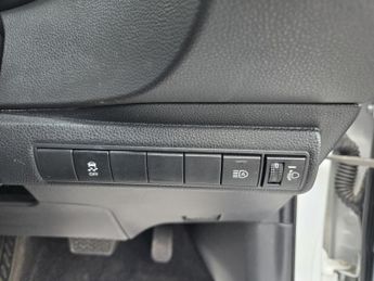 TOYOTA COROLLA 1.8 VVT-h COMMERCIAL VAN Euro 6
