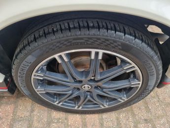 NISSAN JUKE 1.6 DIG-T Nismo