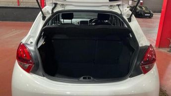 PEUGEOT 208 1.2 PureTech GT Line EAT Euro 6 (s/s) 5dr