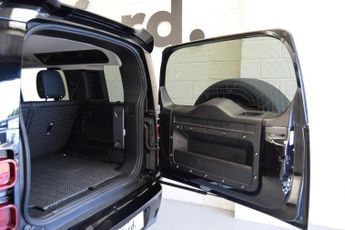 LAND ROVER DEFENDER 110 3.0 D250 MHEV SE