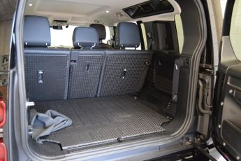 LAND ROVER DEFENDER 110 3.0 D250 MHEV SE