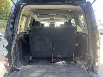 LAND ROVER DISCOVERY 4 3.0 SD V6 HSE