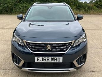 PEUGEOT 5008 1.5 BlueHDi Allure Automatic