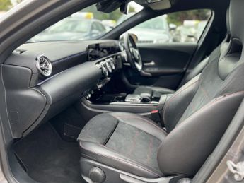 MERCEDES-BENZ A CLASS 1.3 A200 AMG Line