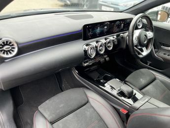 MERCEDES-BENZ A CLASS 1.3 A200 AMG Line