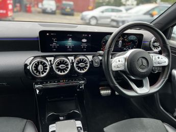 MERCEDES-BENZ A CLASS 1.3 A200 AMG Line