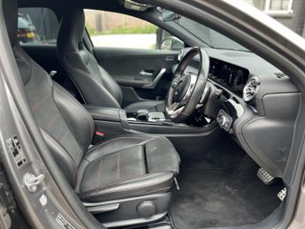 MERCEDES-BENZ A CLASS 1.3 A200 AMG Line