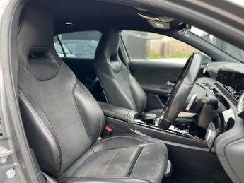 MERCEDES-BENZ A CLASS 1.3 A200 AMG Line