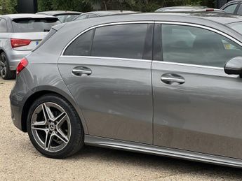 MERCEDES-BENZ A CLASS 1.3 A200 AMG Line