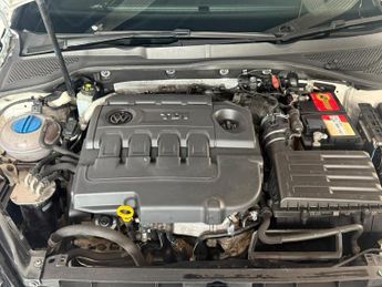 VOLKSWAGEN GOLF 2.0 TDI BlueMotion Tech GTD