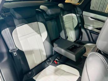 LAND ROVER RANGE ROVER EVOQUE 2.0 D240 R-Dynamic HSE Auto 4WD Euro 6 (s/s) 5dr