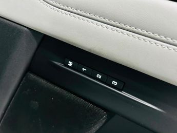 LAND ROVER RANGE ROVER EVOQUE 2.0 D240 R-Dynamic HSE Auto 4WD Euro 6 (s/s) 5dr