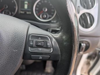 VOLKSWAGEN TIGUAN 2.0 TDI BlueMotion Tech Match DSG 4WD Euro 5 (s/s) 5dr