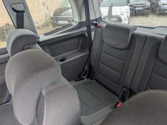 VOLKSWAGEN TOURAN 1.6 TDI SE DSG Euro 5 5dr