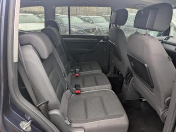 VOLKSWAGEN TOURAN 1.6 TDI SE DSG Euro 5 5dr
