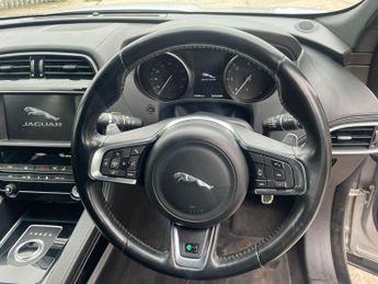 JAGUAR F-PACE 2.0 D180 R-Sport Auto AWD Euro 6 (s/s) 5dr