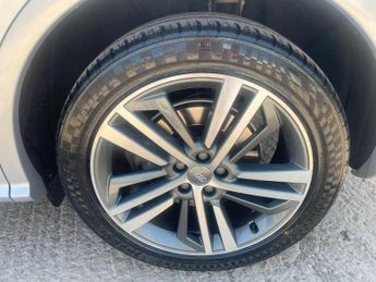 AUDI Q5 2.0 TDI 40 S line S Tronic quattro Euro 6 (s/s) 5dr