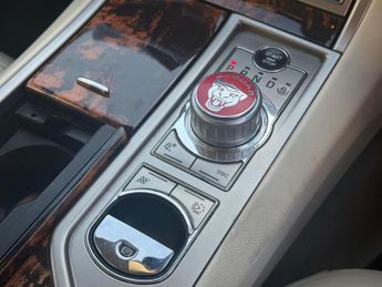 JAGUAR XF 3.0d V6 Premium Luxury Auto Euro 5 4dr