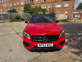 MERCEDES-BENZ GLA 1.6 GLA200 AMG Line Edition