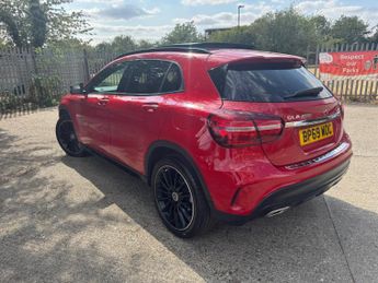 MERCEDES-BENZ GLA 1.6 GLA200 AMG Line Edition
