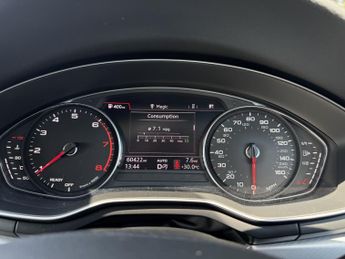 AUDI A4 2.0 TFSI 35 SE