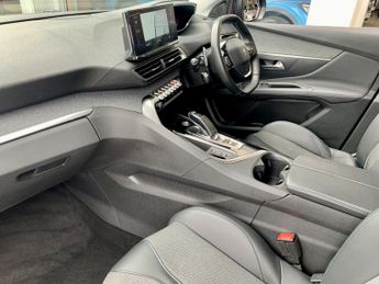 PEUGEOT 3008 1.5 BlueHDi Allure Premium