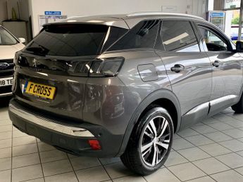 PEUGEOT 3008 1.5 BlueHDi Allure Premium