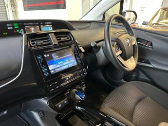 TOYOTA PRIUS 1.8 VVT-h Business Edition CVT Euro 6 (s/s) 5dr