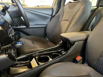 TOYOTA PRIUS 1.8 VVT-h Business Edition CVT Euro 6 (s/s) 5dr