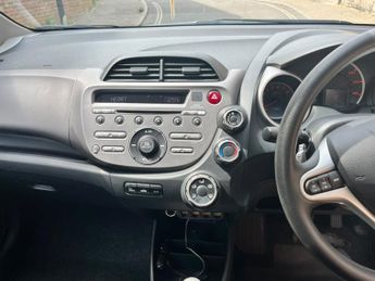 HONDA JAZZ 1.4 i-VTEC ES