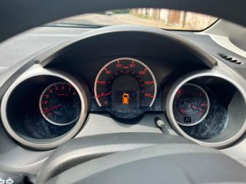 HONDA JAZZ 1.4 i-VTEC ES