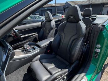 BMW M4 3.0 M4 Competition M xDrive Convertible