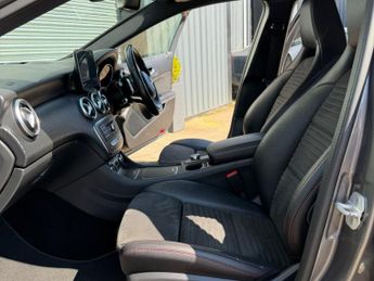 MERCEDES-BENZ A CLASS 1.5 A180d AMG Line
