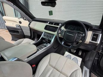 LAND ROVER RANGE ROVER SPORT 3.0 SD V6 HSE Dynamic